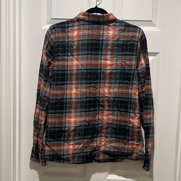 Patagonia Women’s Heywood Flannel Shirt - Picture 8 of 9